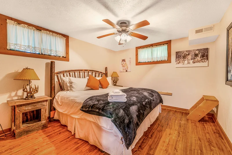 Glenway Chalet bedroom three king bed — Maggie Valley NC
